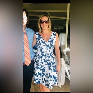 Betsy Johnson size 2 dress. Worn once. Like new